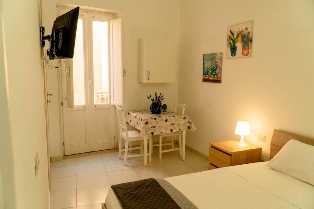 Casa Charm Rosaapartmentsortigia Syracuse Bagian luar foto