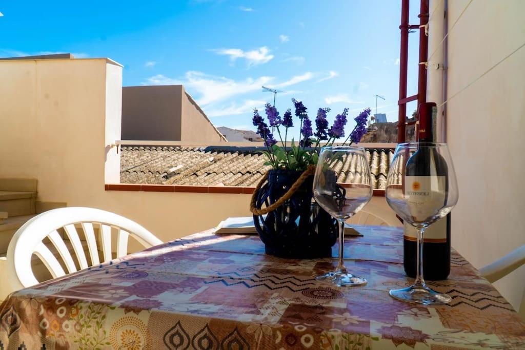Casa Charm Rosaapartmentsortigia Syracuse Bagian luar foto