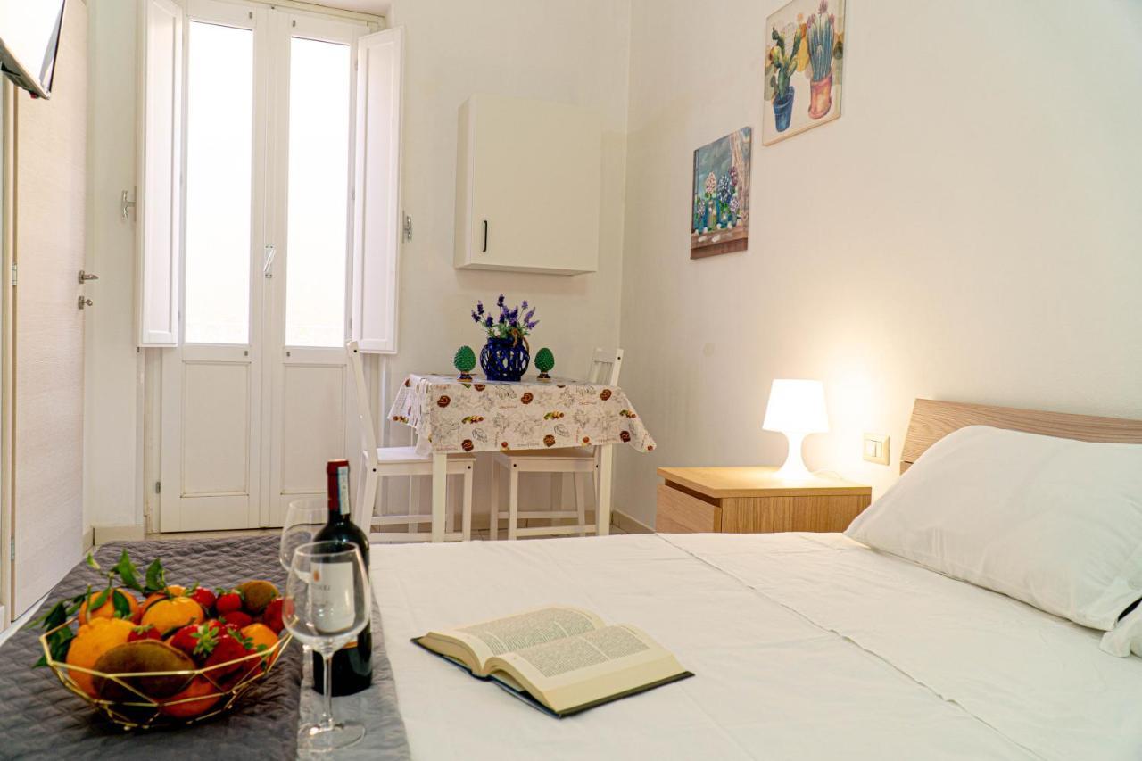 Casa Charm Rosaapartmentsortigia Syracuse Bagian luar foto