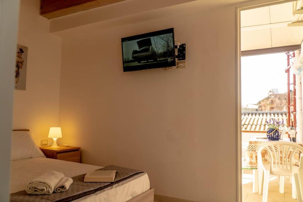 Casa Charm Rosaapartmentsortigia Syracuse Bagian luar foto